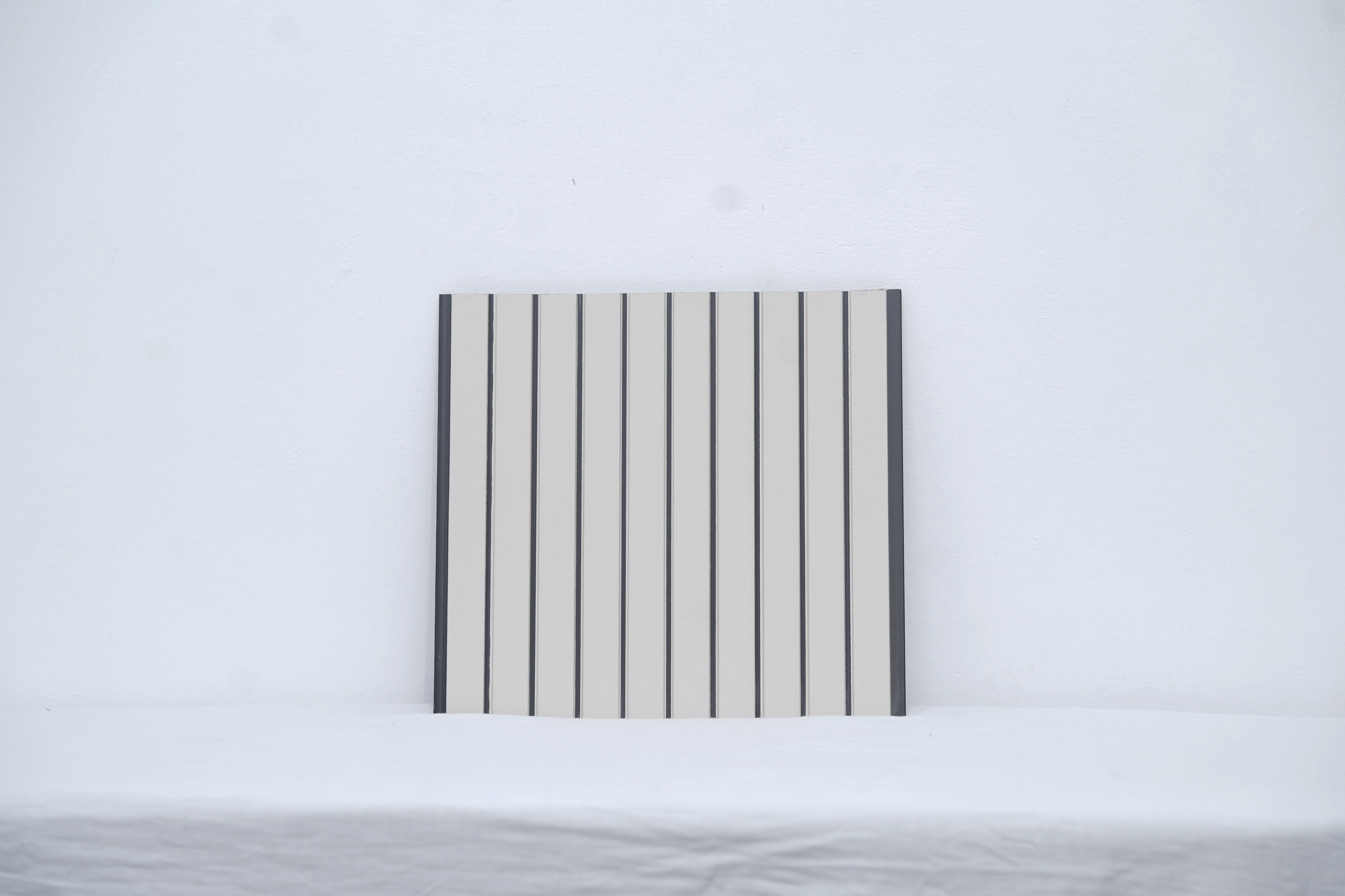 Ivory White — matte — IX-103